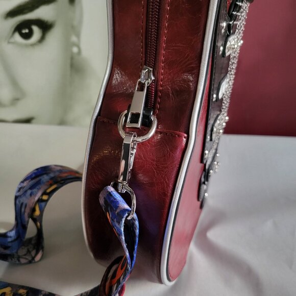 *NEW RARE GUITAR SHAPE CROSSBODY PURSE BAG - Picture 6 of 9